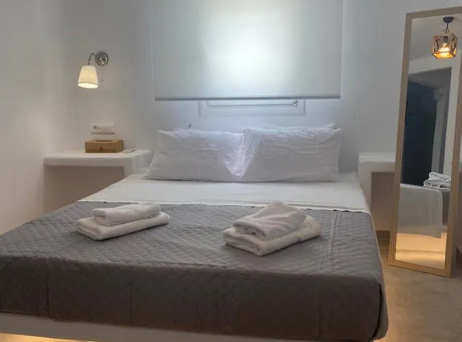 Miramare Mykonos * Merchia Beach