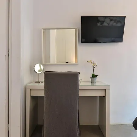 Miramare Mykonos * Merchia Beach