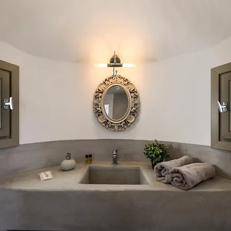 Miramare Mykonos * Merchia Beach