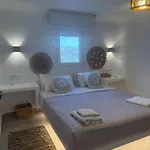 Miramare Mykonos Merhia-part